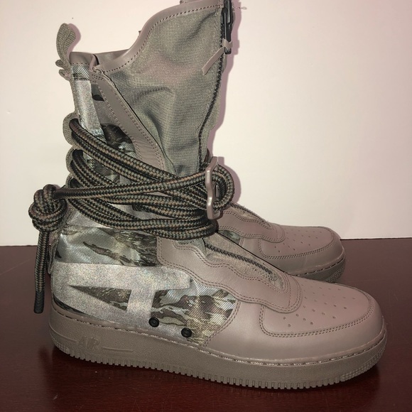 nike high boots